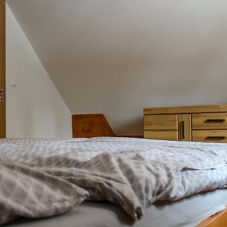 Chata Holder Svaty Kriz Eksteriør billede